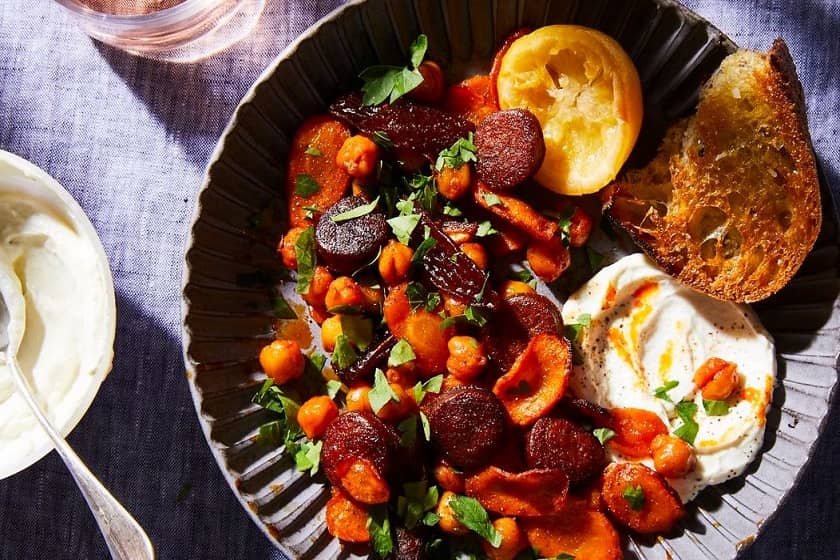 ۱۰ خوردنی جدید با خرما و طرز تهیه آن